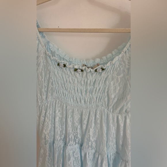 Kimchi blue ashleigh sheer lace top with rosettes - Picture 4 of 7